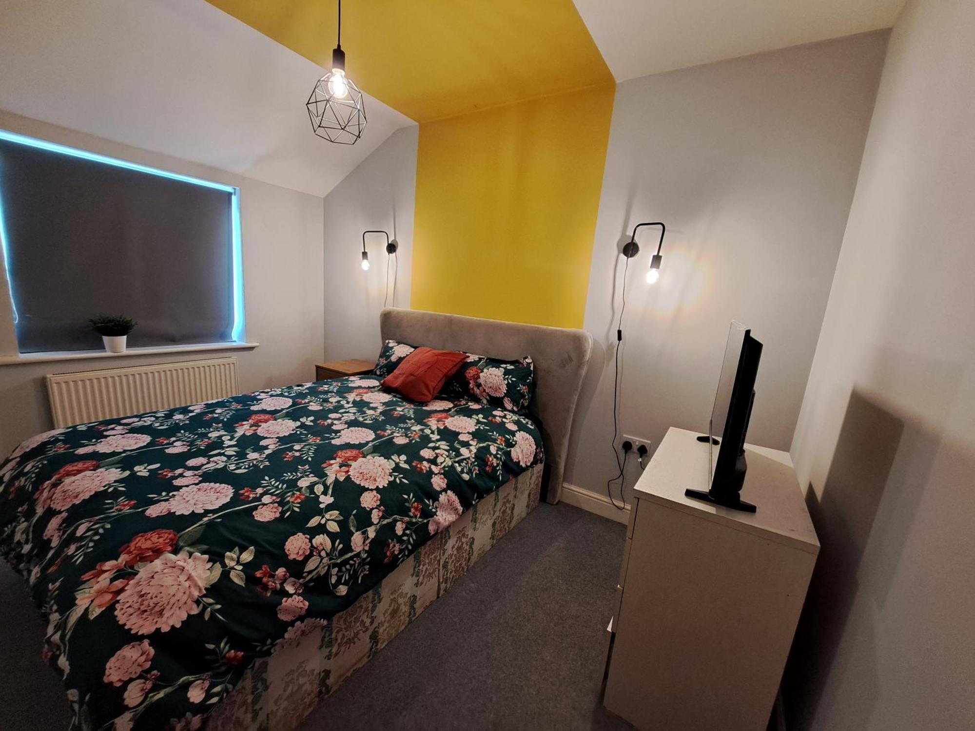 Private And Comfortable Room In Cosy Home Nottingham Buitenkant foto